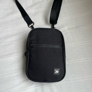 Thread crossbody bag black